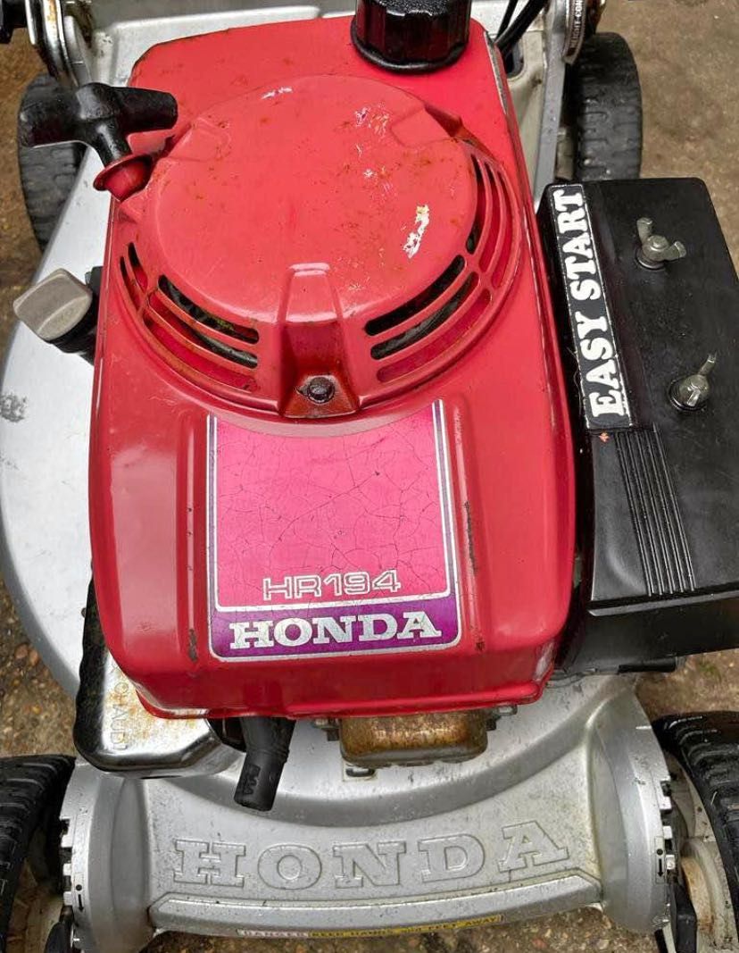 Máquina de relva Honda hr194