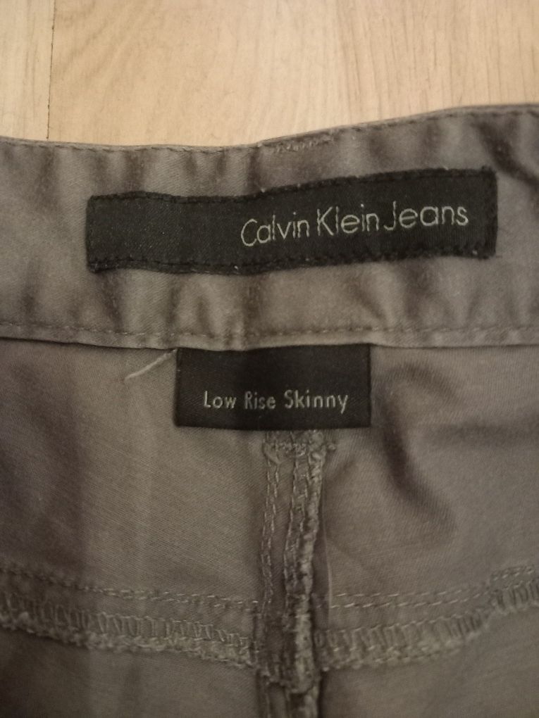 Spodnie Calvin Klein roz 29