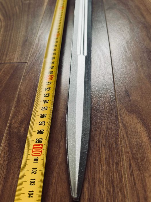 Miecz Geralta, stalowy (Wiedźmin 3: Dziki Gon, szkoła wilka)