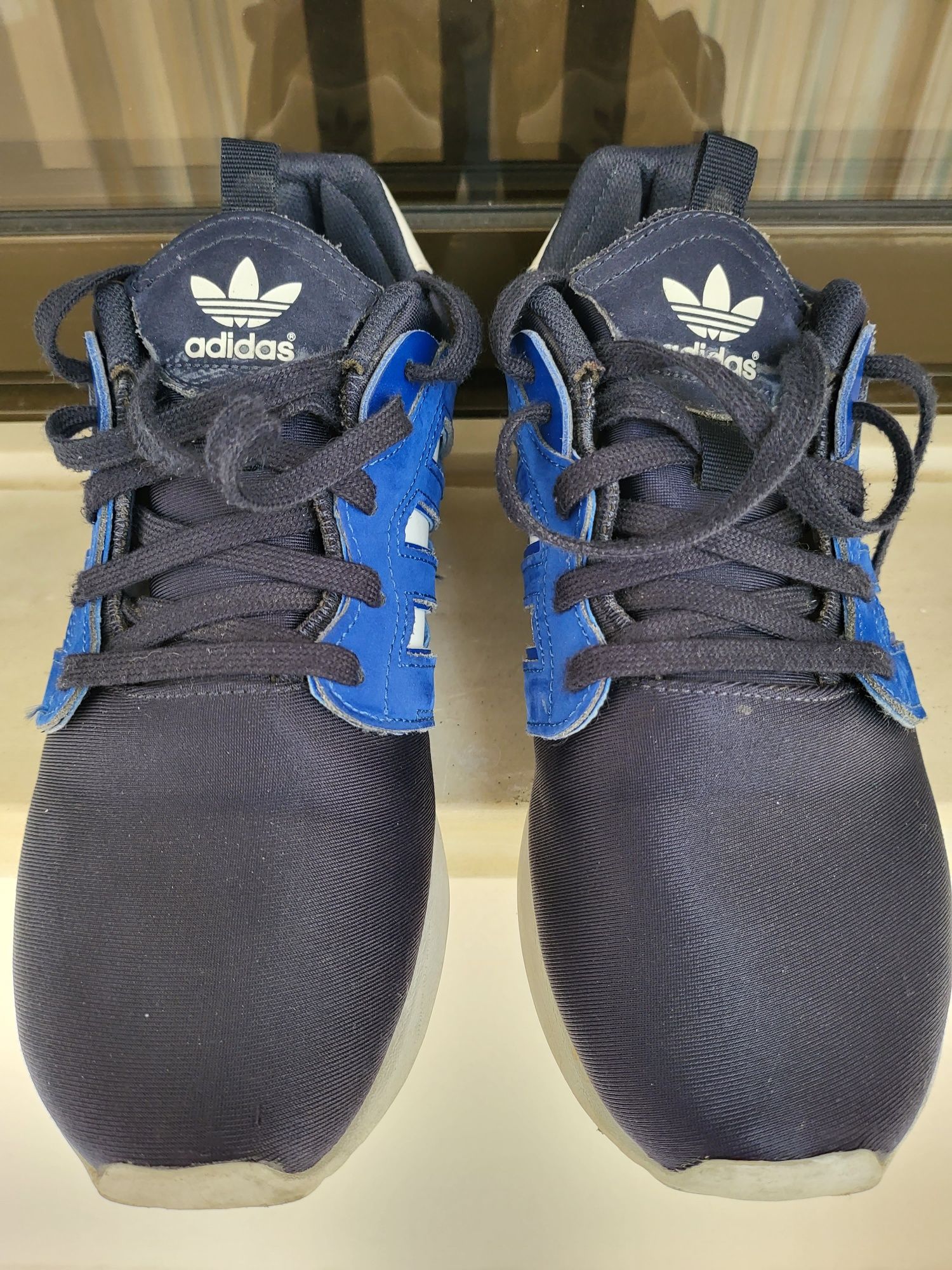 Ténis marca Adidas 38,5