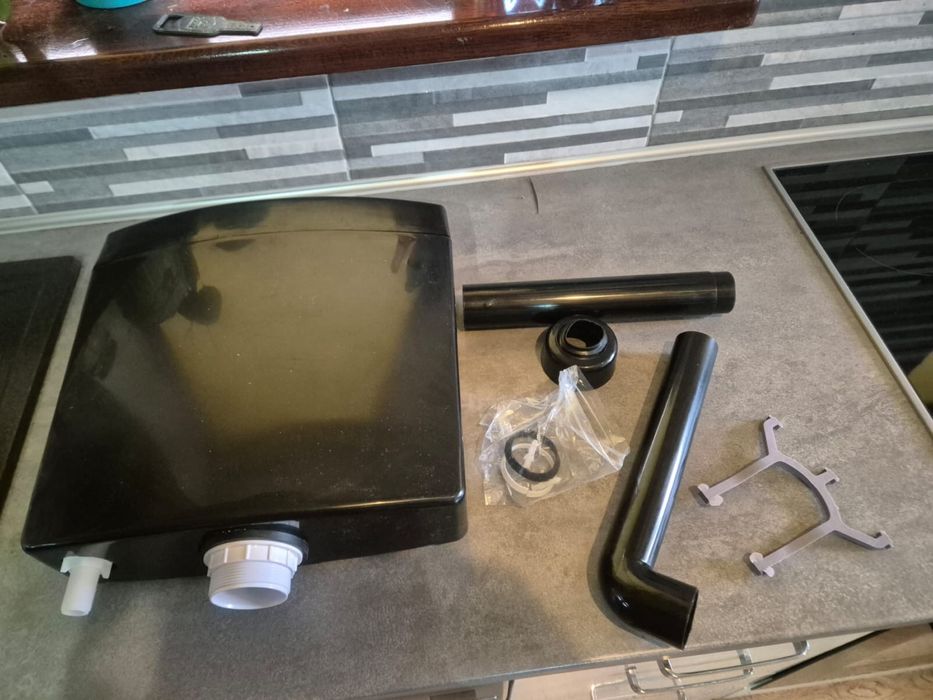 Spluczka vidaXL czarna