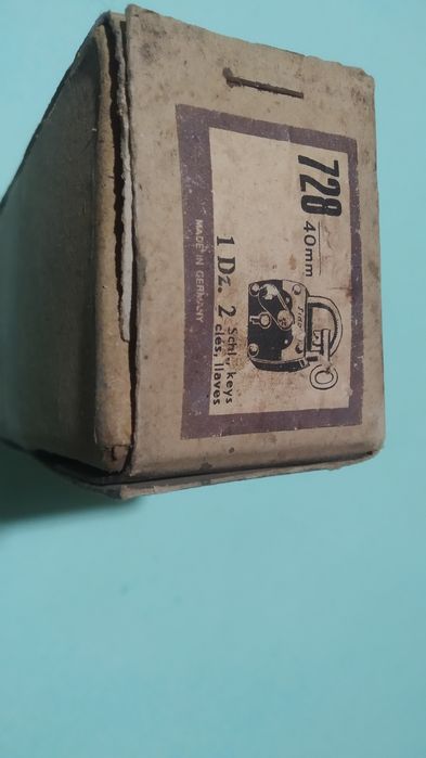 Stare pudełko kartonowe z PRL-u