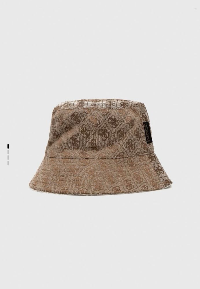 Теплий капелюх Guess