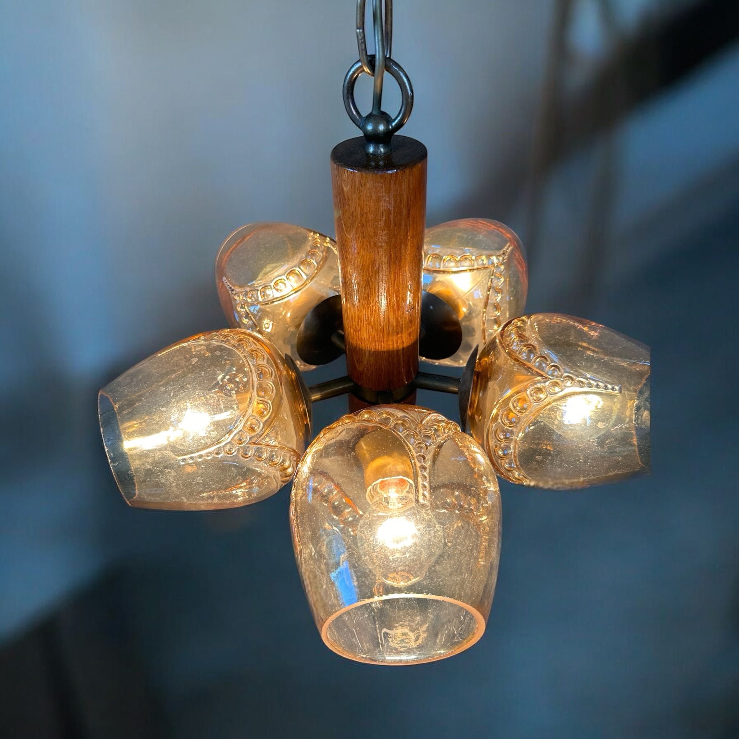 Rustykalna lampa wisząca Vintage Niemcy lata 70-te, mosiądz drewno