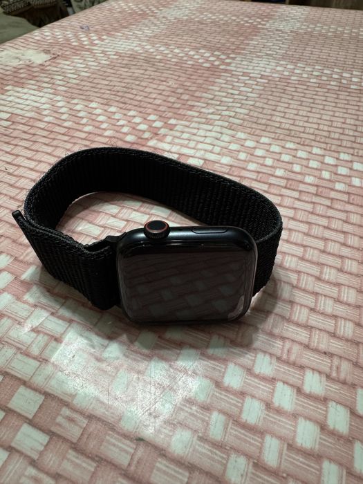 В продаже Apple Watch Se 2 44mm GPS+LTE