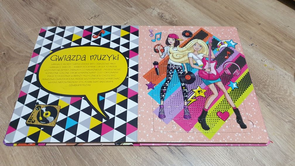 Książka Barbie z Puzzlami "Wielkie układanie 50 elementów"