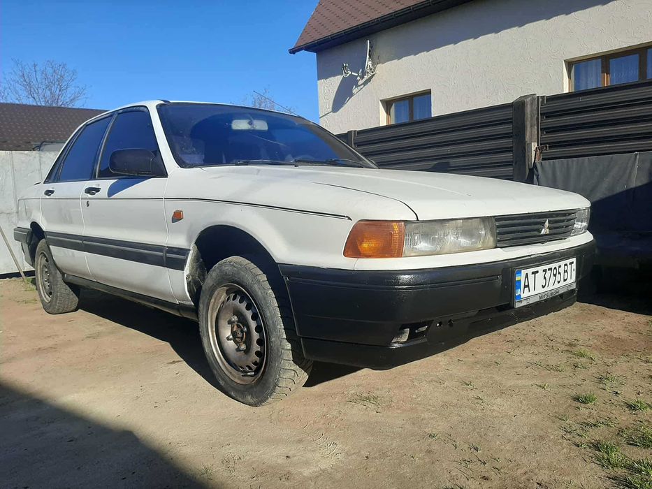 Mitsubishi Galant 6 обмін на мотоцикл машина на ходу 1.8 газ бензин