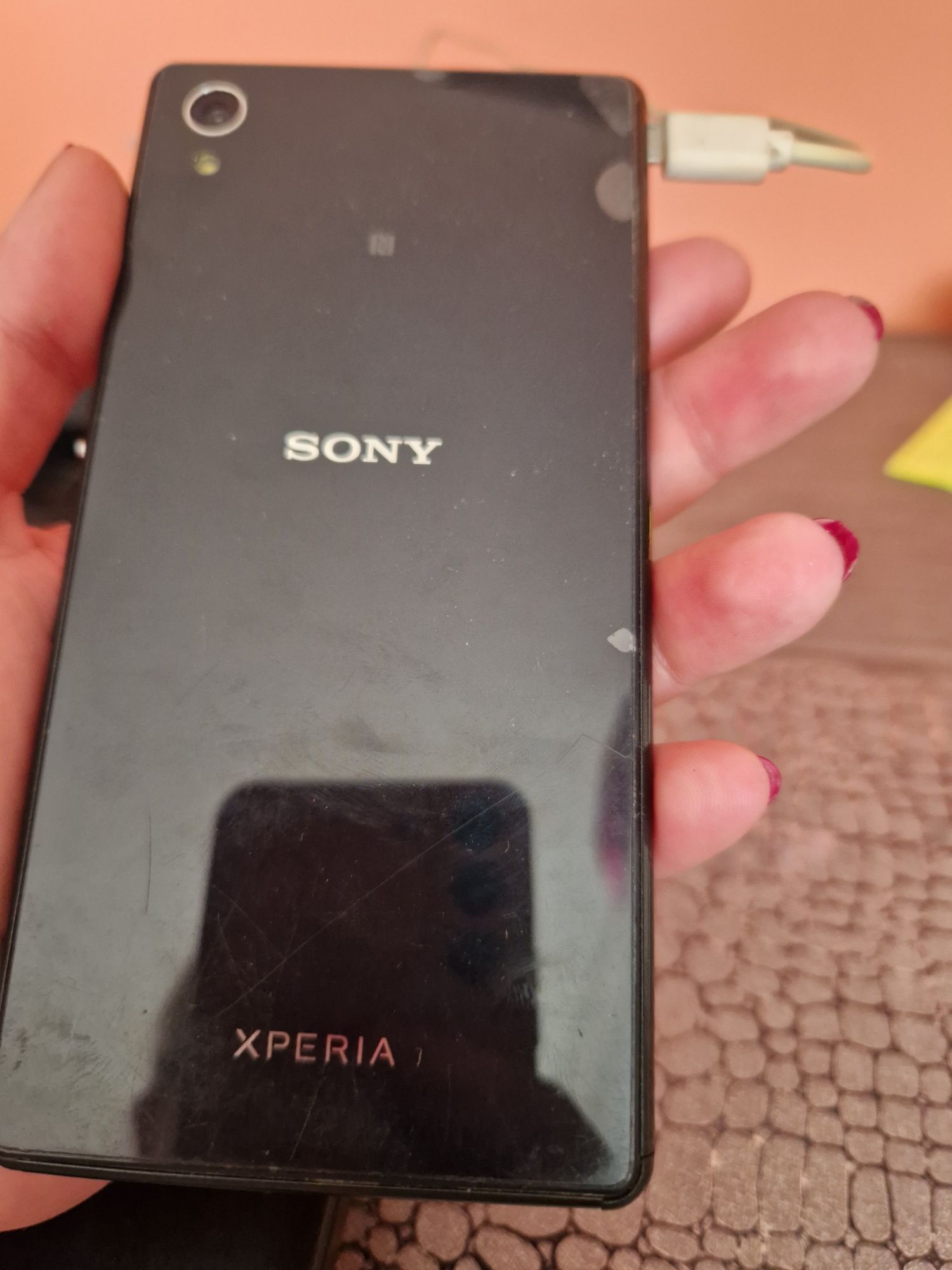 Sony Xperia E2303