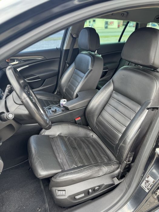 Opel Insignia Sports Tour 2.0 cdti дизель