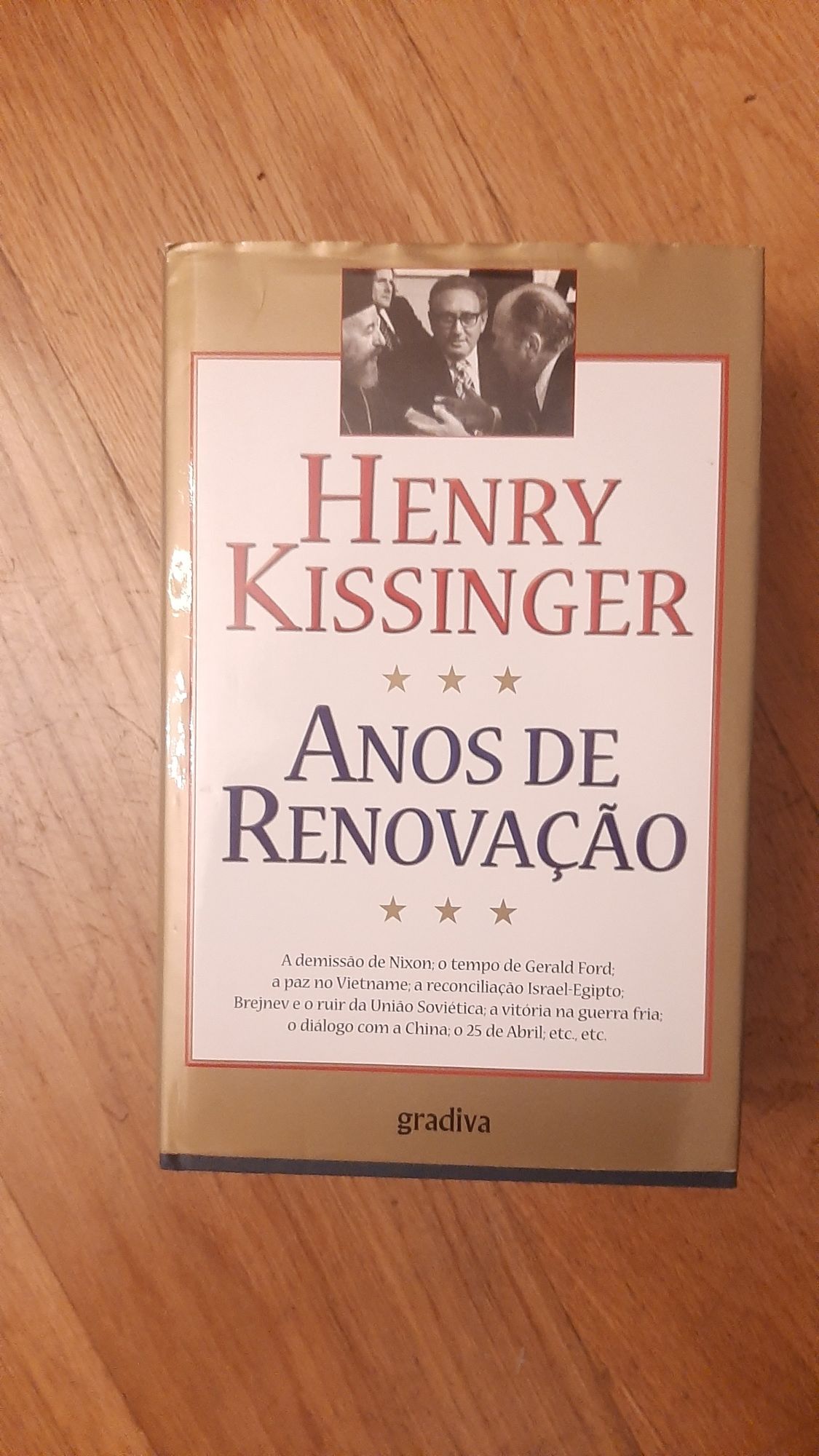 ANOS DE REVOLUÇÃO de Henry Kissinger