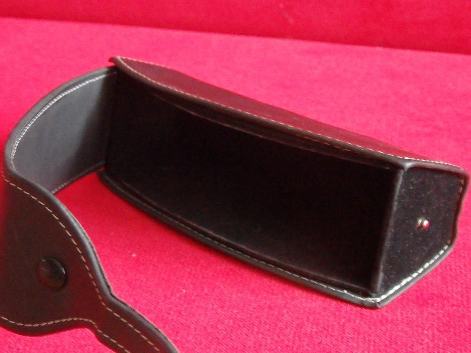 skórzane etui na okulary