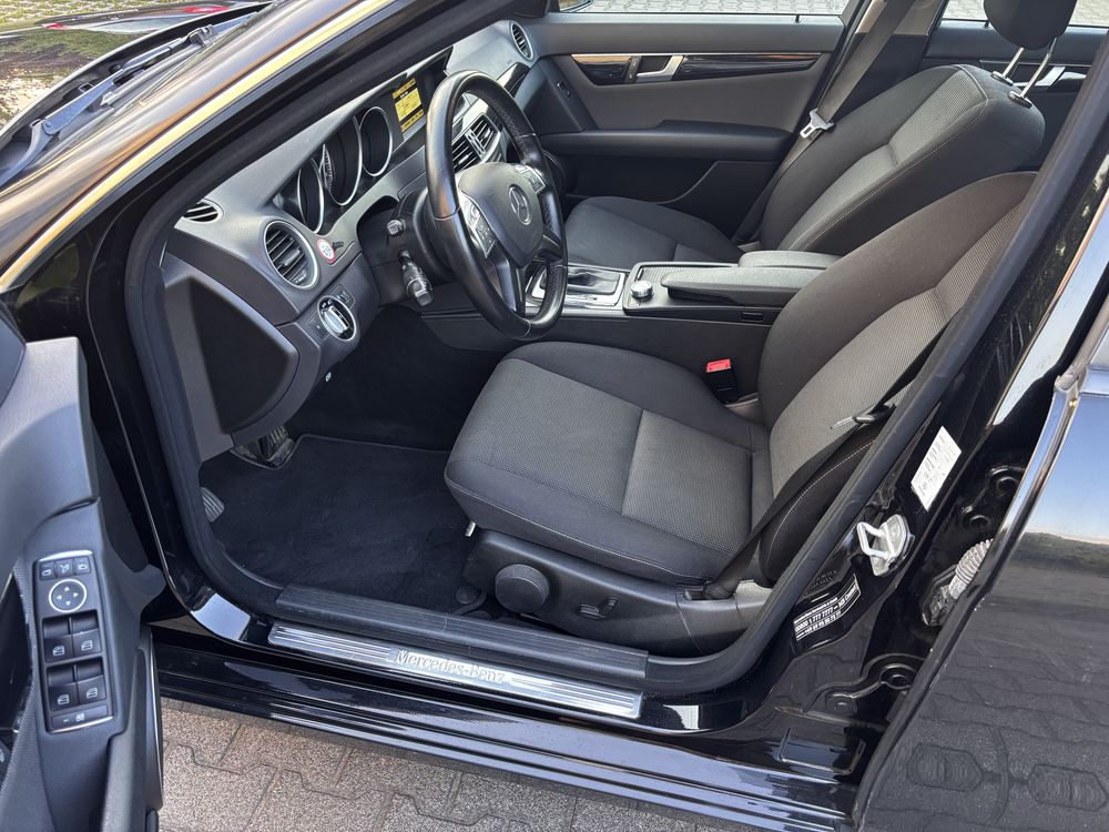 Mercedes-Benz C180 BlueEFFICIENCY Automatik