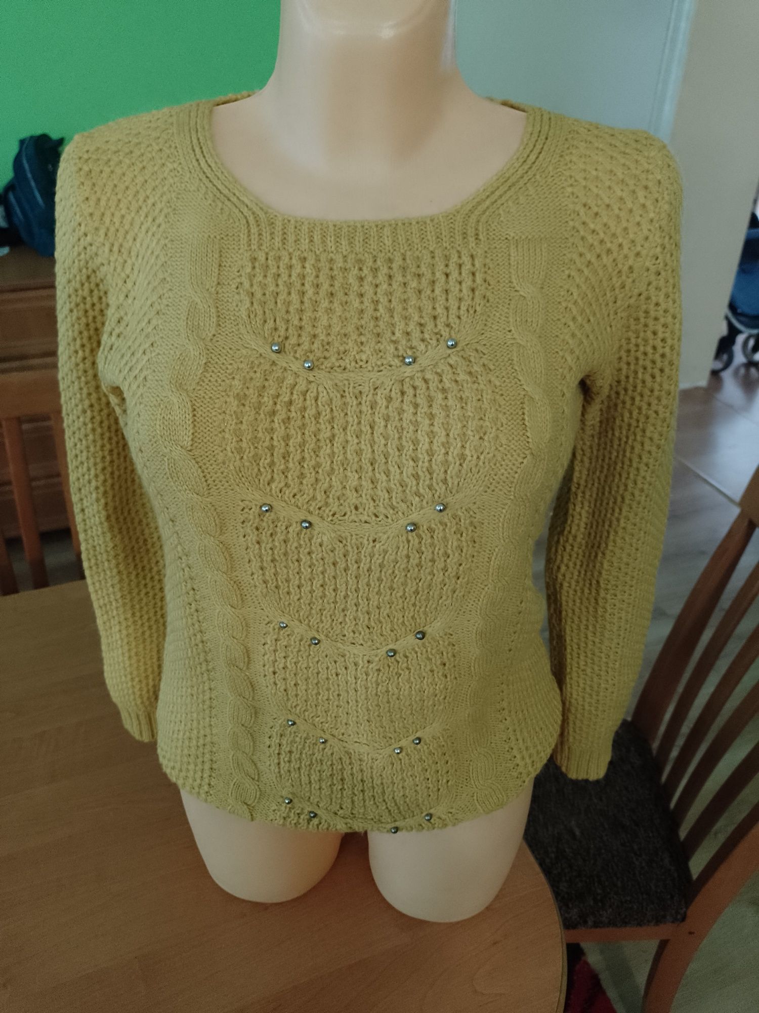 Sweterek rozmiar M/L