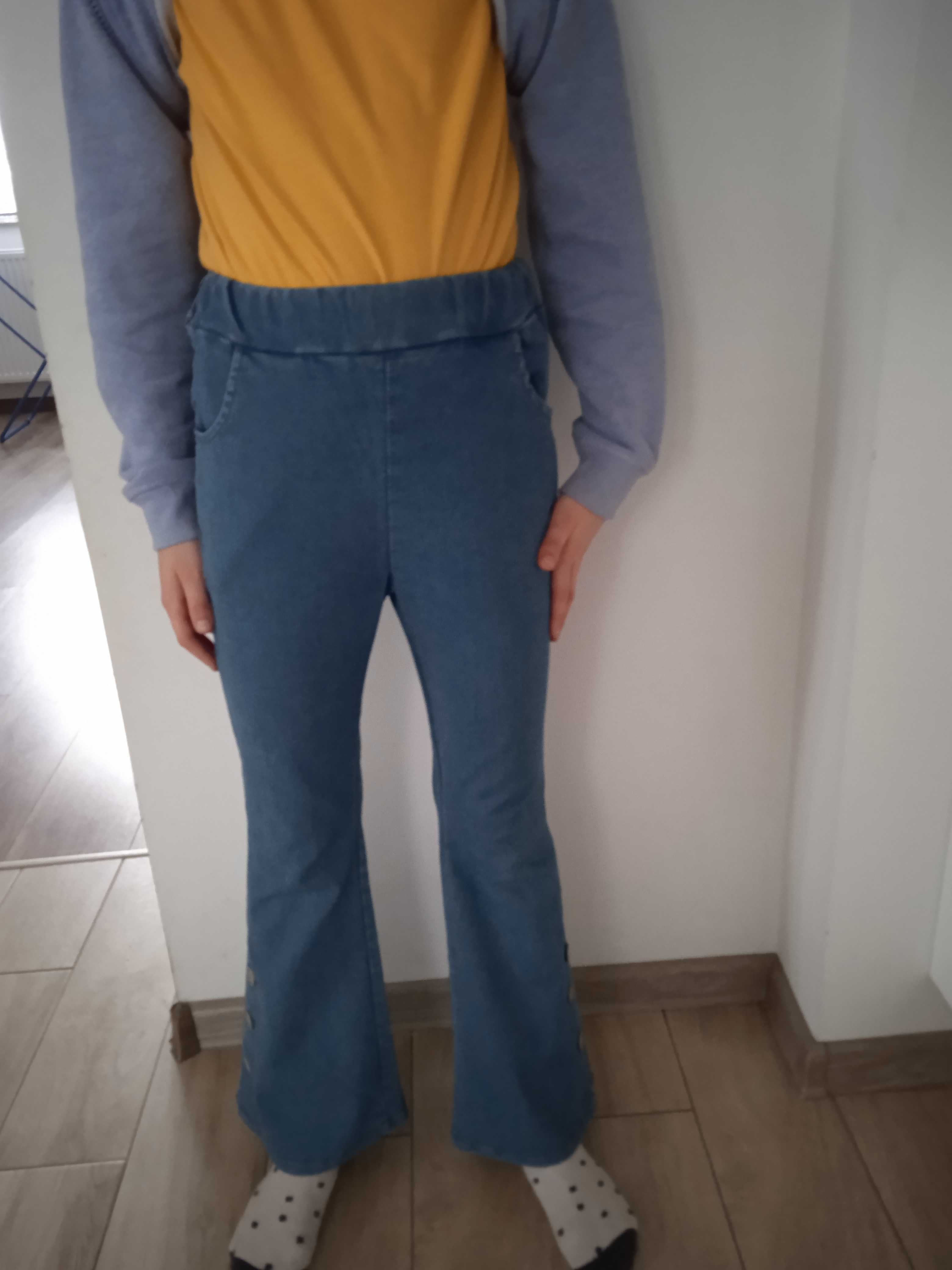 Spodnie dzwony dla dziewczynki 134/140 z cienkiego jeansu