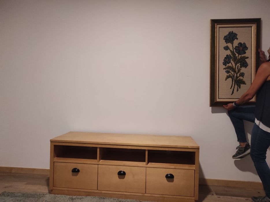 Móvel de sala divido por módulos