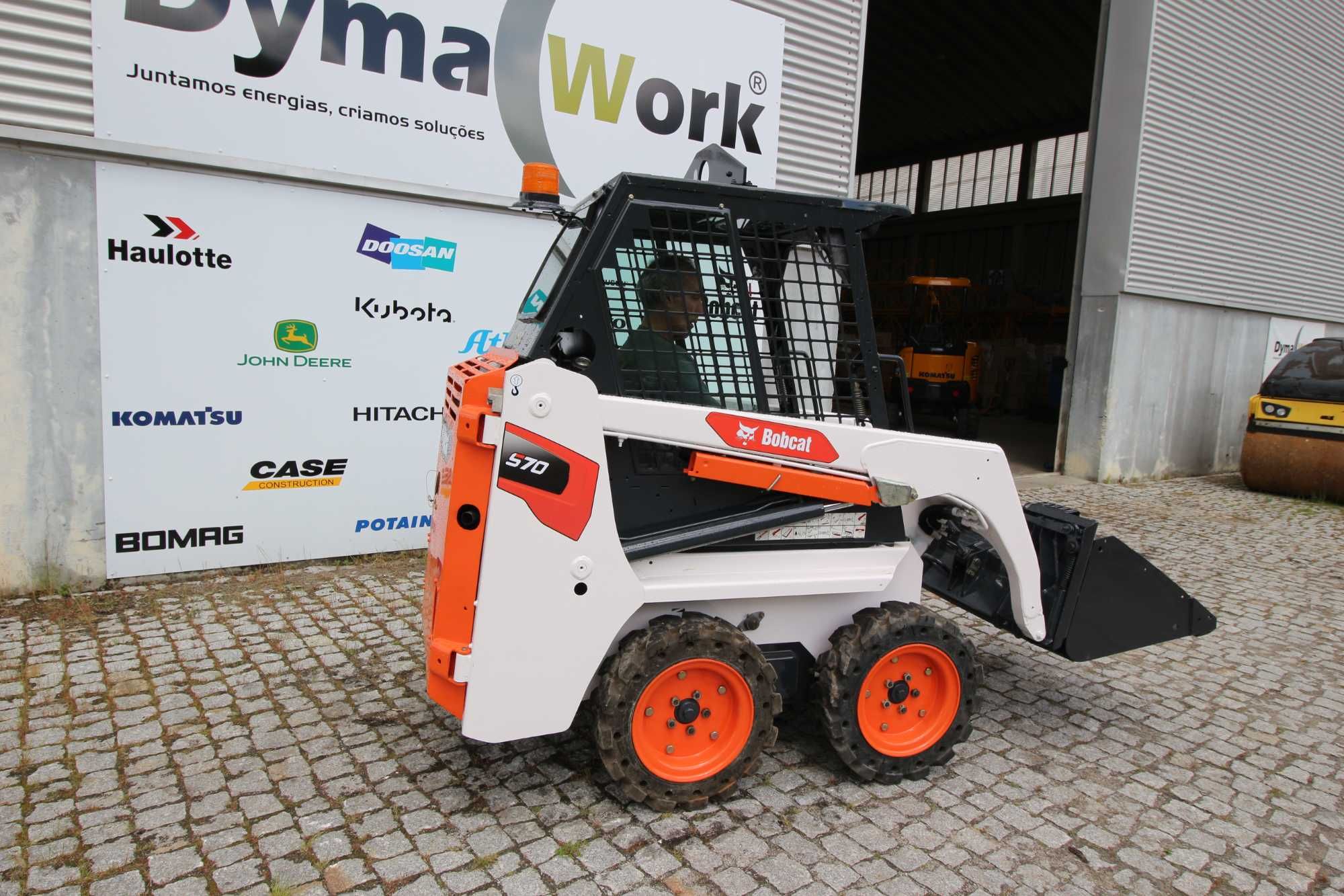 Bobcat Mini carregadora, S70 Tração integral 4 rodas,  como nova