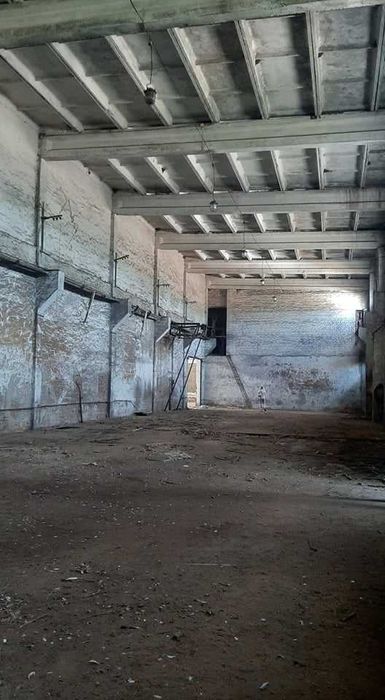 Промислове приміщення ПРИЛУКИ!