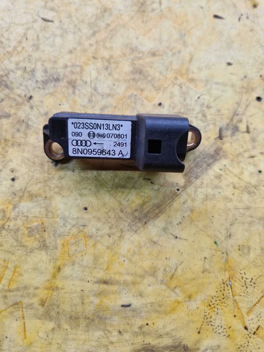 Czujniki Uderzenia Audi TT8N 8N0.959.643.A