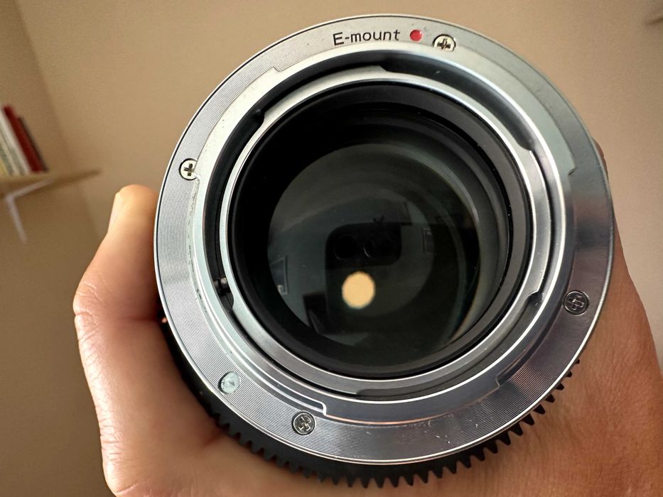 Objectiva SIRUI anamórfica 1.33x 35mm f1.8 sony E-Mount como nova