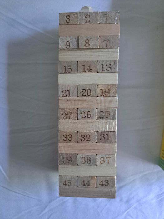 Brinquedo em Madeira - 54 peças para empilhar