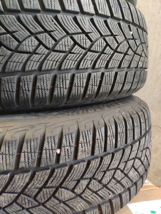 opony zimowe - 4szt. - 215/55R17 98V Goodyear Ultra Grip Performance