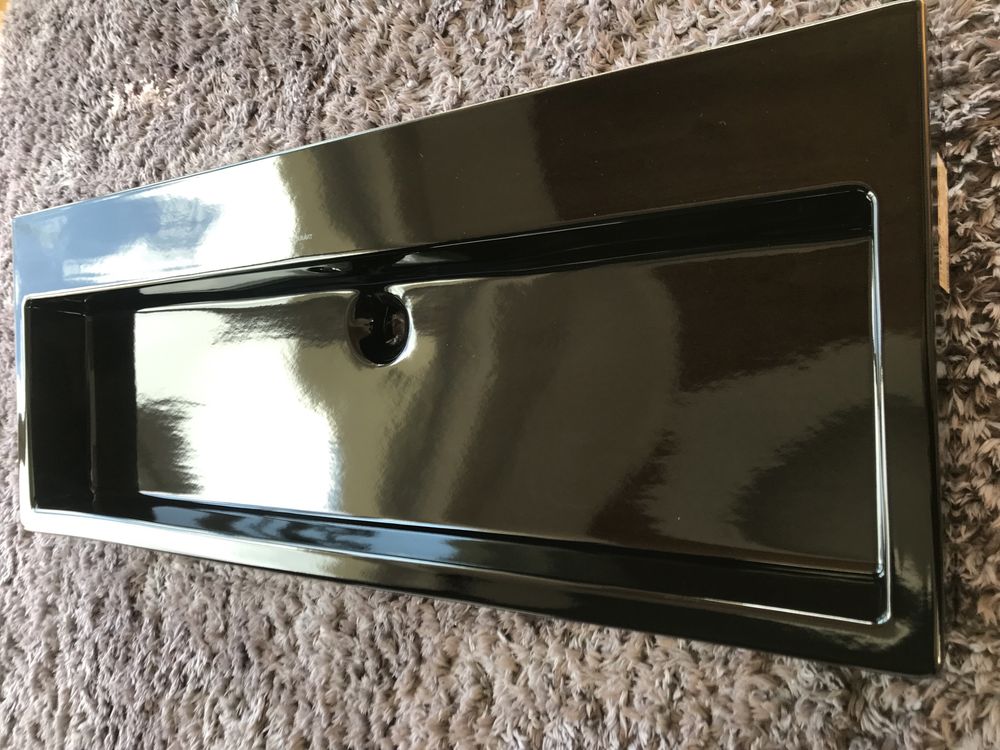 Umywalka nablatowa wisząca Duravit Vero 120x47 czarna szlif