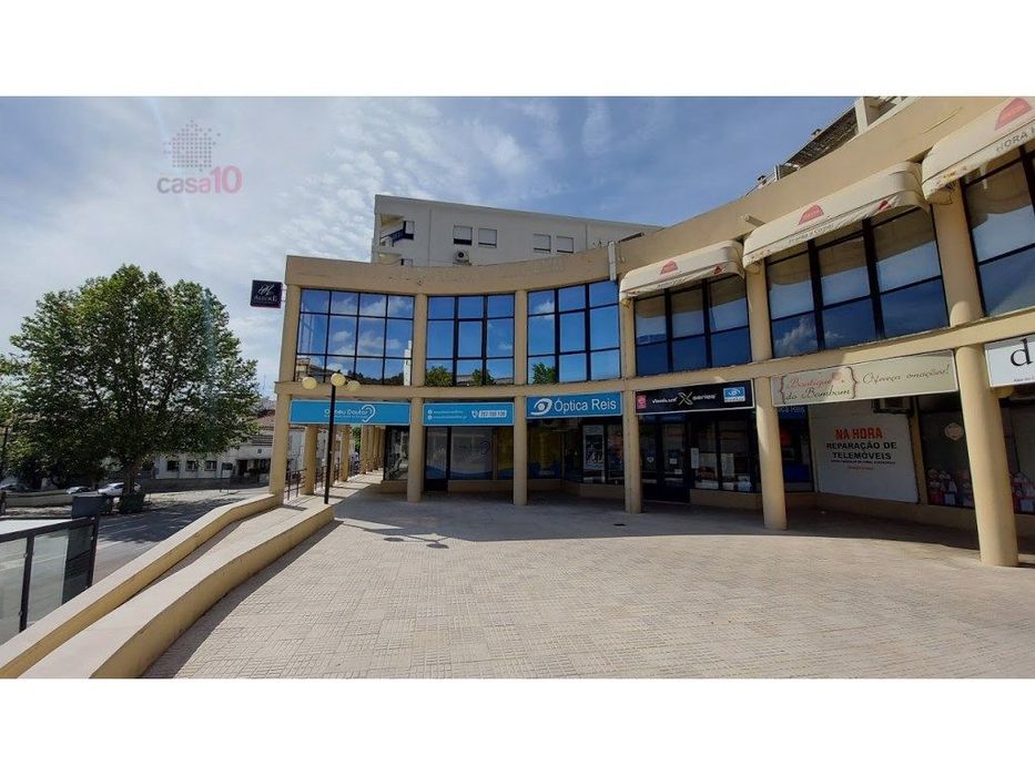 Vende-se espaço comercial em Portalegre!