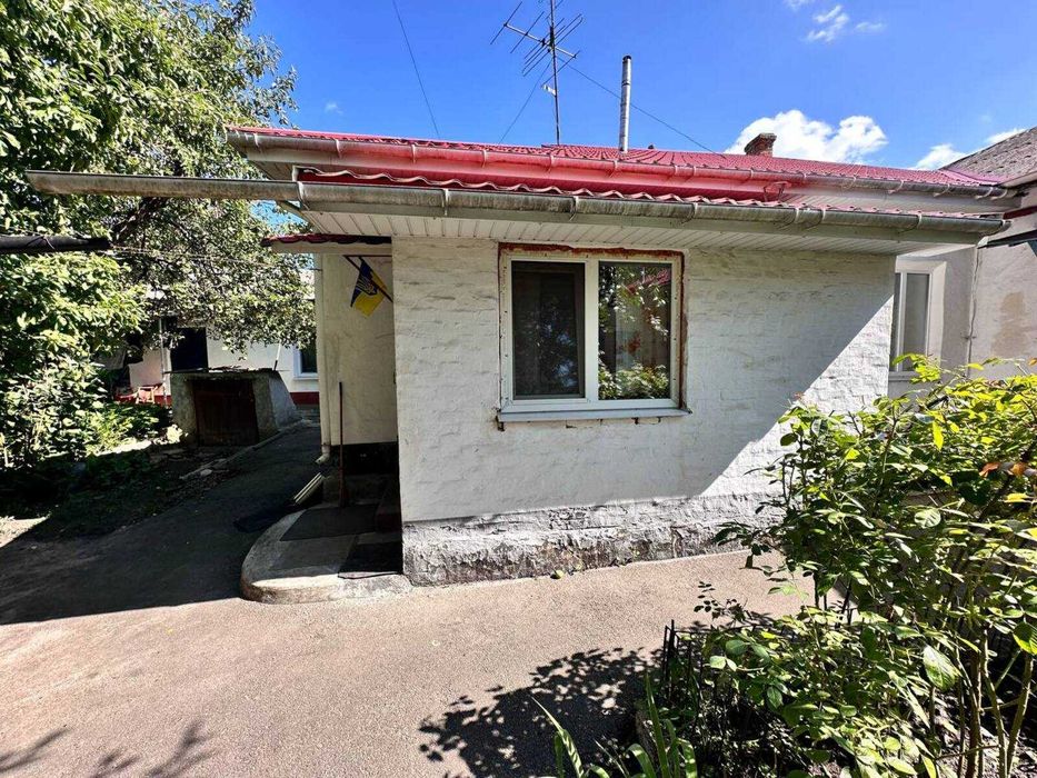 Продаж частини будинку, Вокзальна.