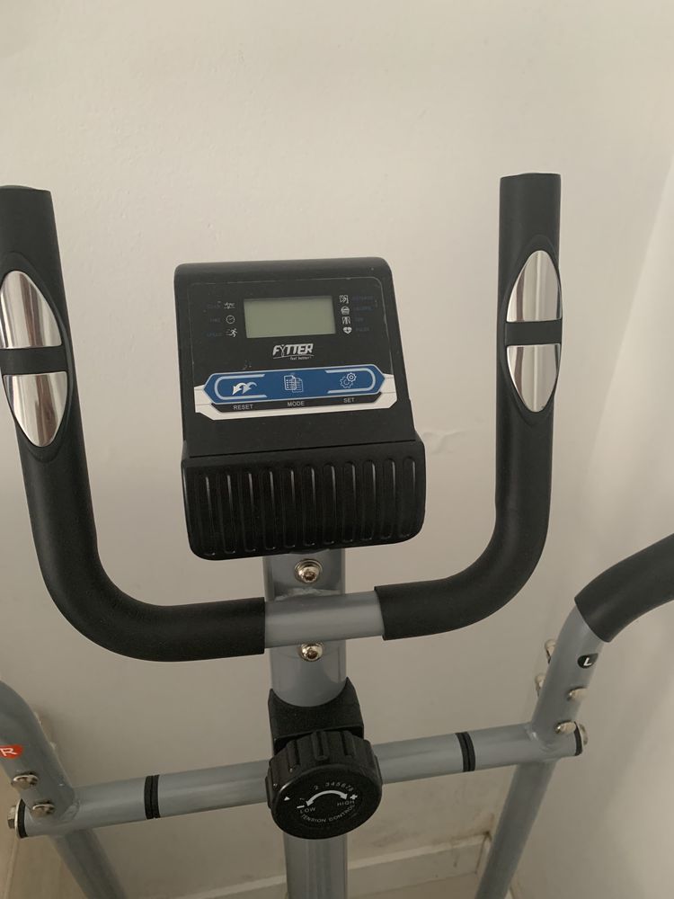 Bicicleta eliptica, nao eletrica!