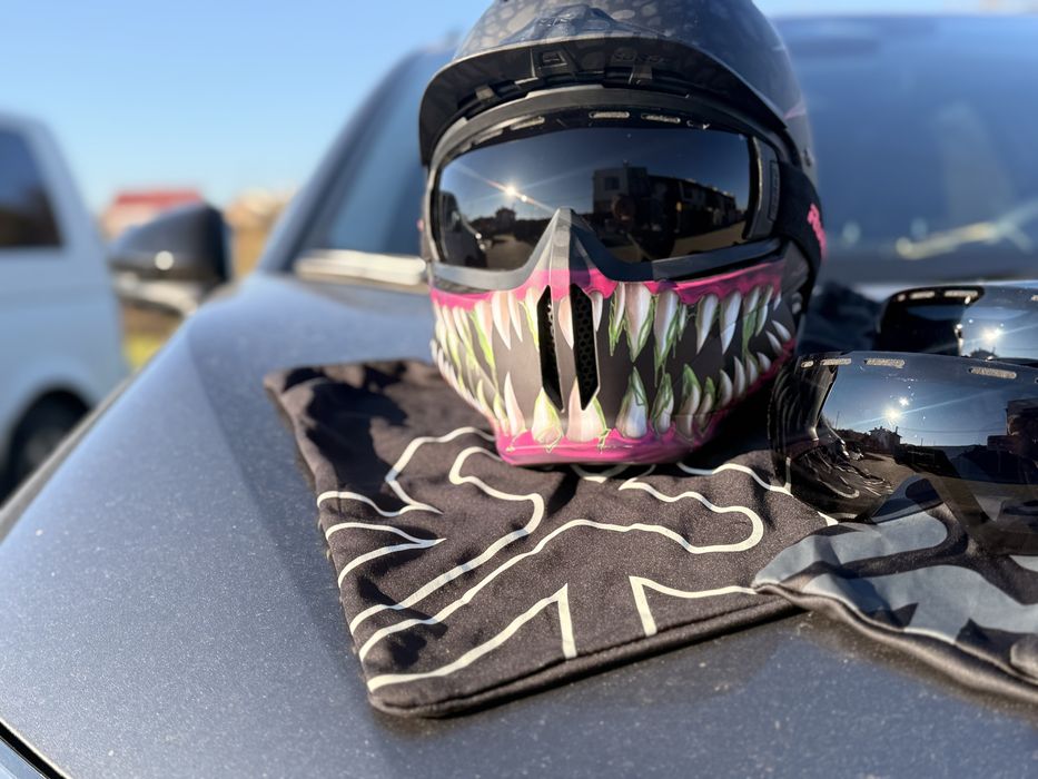 шолом від бренду Ruroc