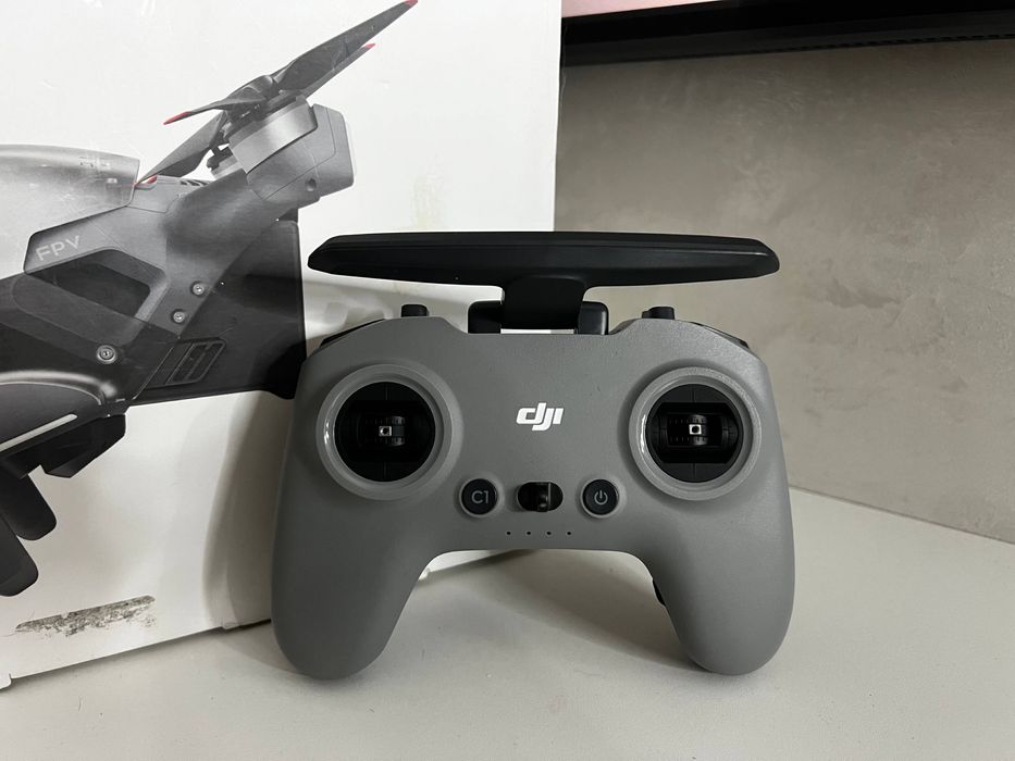 Продаю DJI FPV Combo