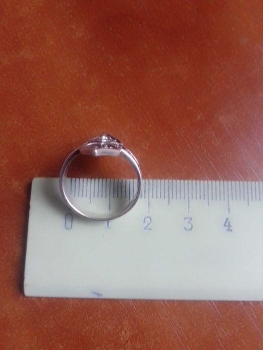 Продам срібну каблучку