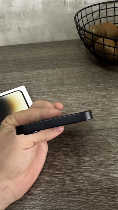 Iphone 16e e-sim ICloud