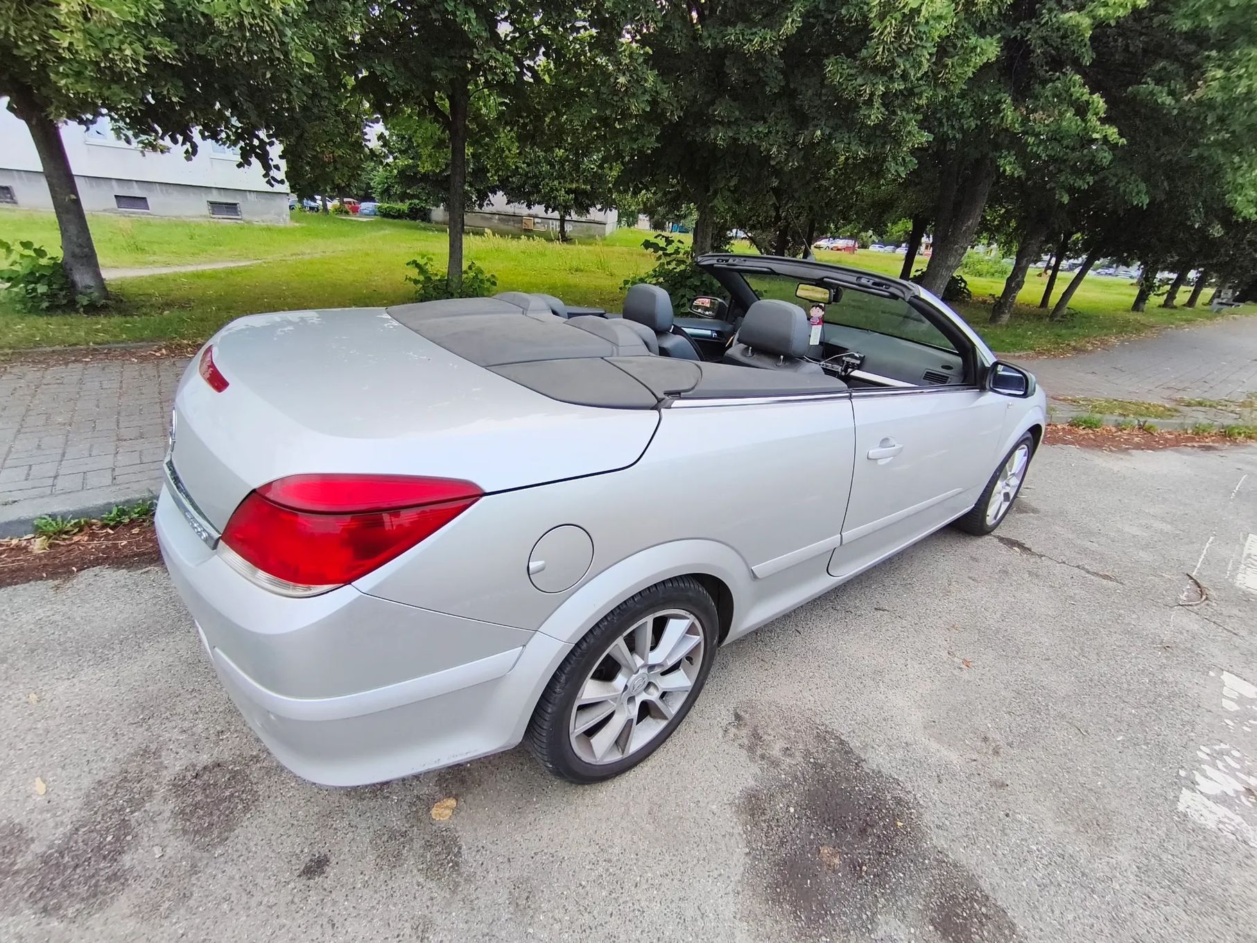 Opel Astra Opel Astra H Cabrio twin top turbo 1.6