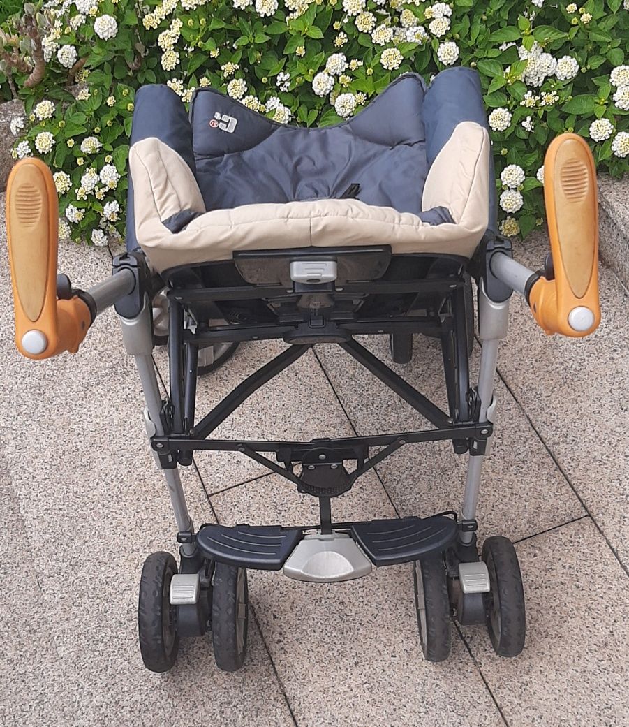 Conjunto carrinho e babycook Chicco