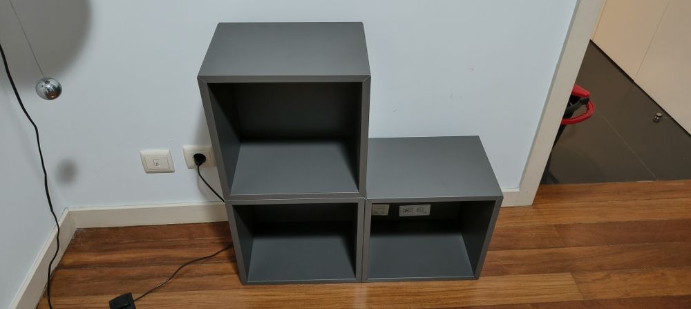 Armário cinzento IKEA