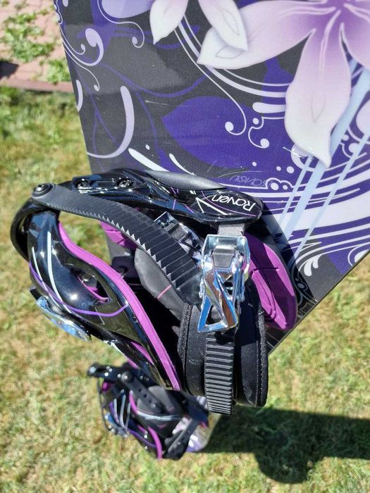 Deska snowboardowa Raven 151 cm z wiązaniami, jak nowa