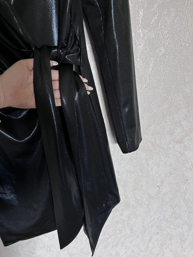 Вечернее черное платье Reserved