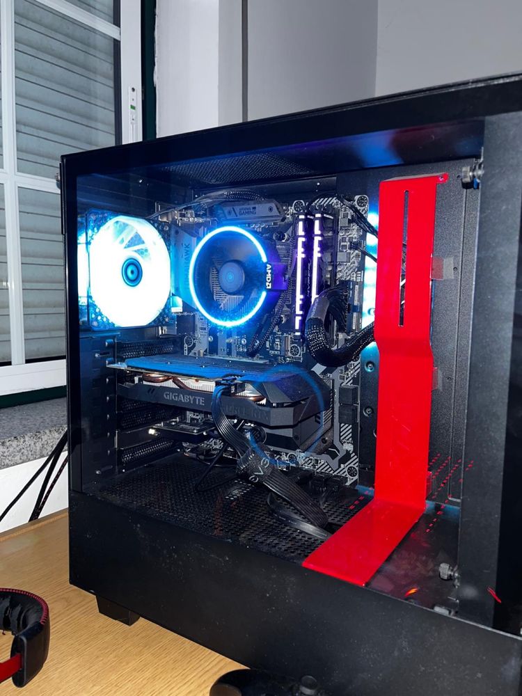 Desktop gaming RTX 2060 + teclado + monitor