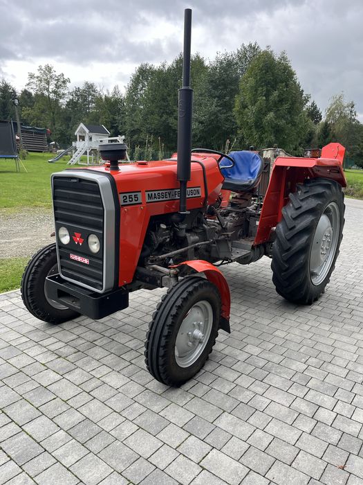 Massey Ferguson 255, MF 255
