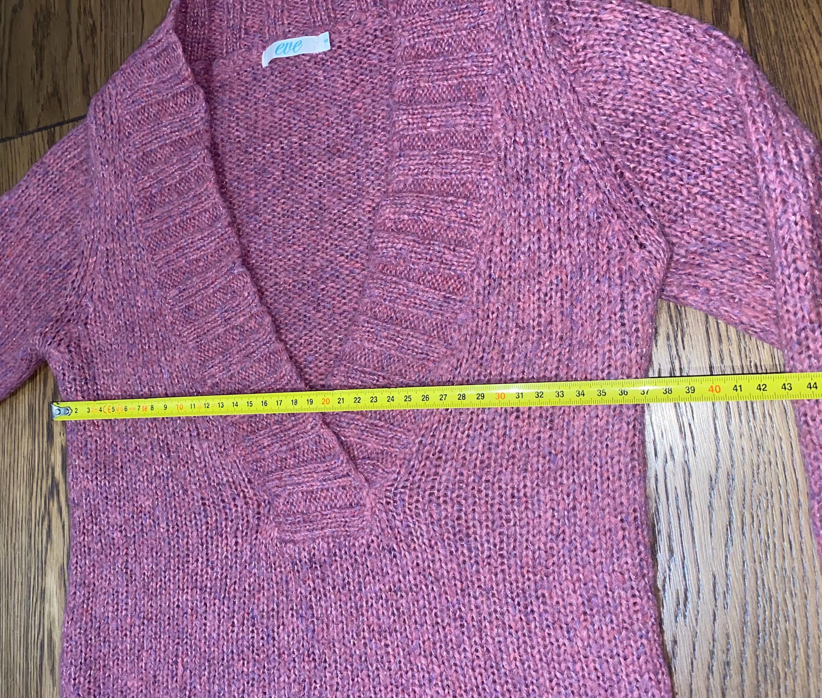 Eve sweterek kobiecy krótki z dekoltem V rozmiar S 36