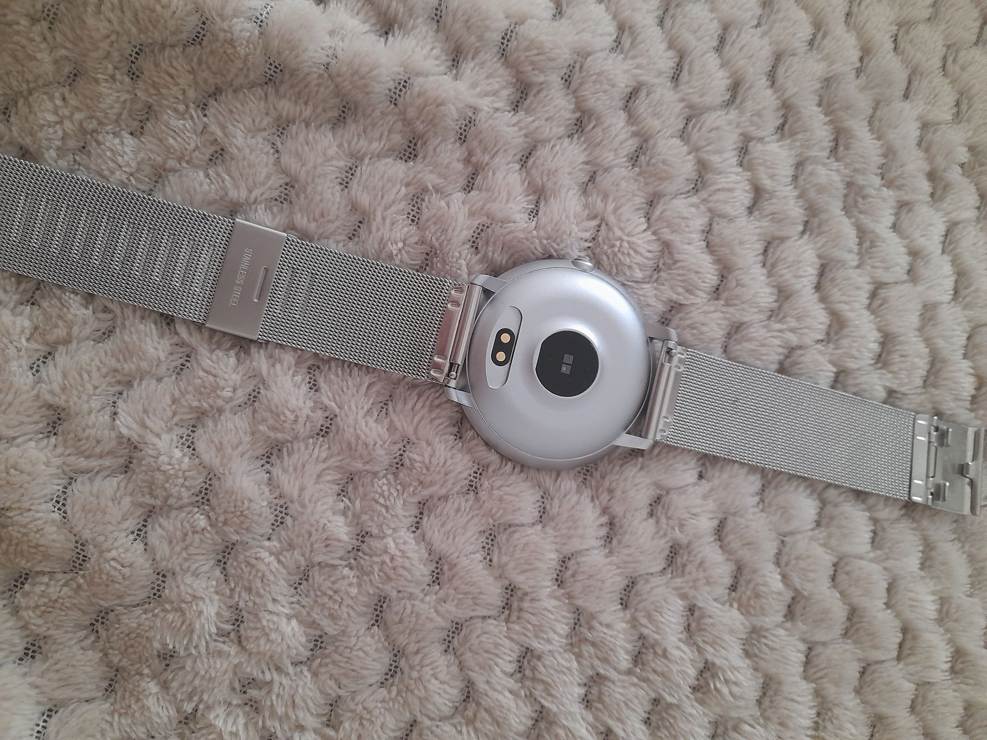 Zegarek damski smartwatch srebrny bransoleta opaska fitness band