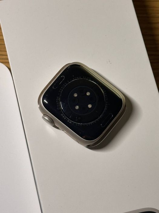Apple Watch Series 7 41mm Starlight | гарний стан | коробка, ремінці