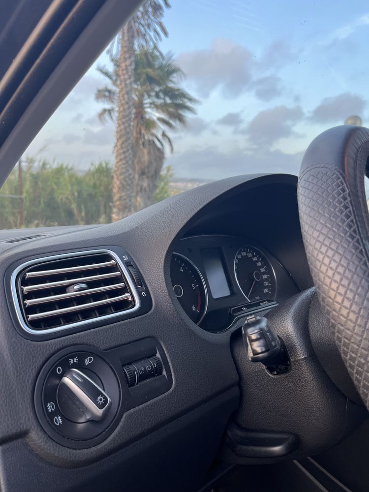 Volkswagen Polo 1.2 TDI 2012 - económico e impecável