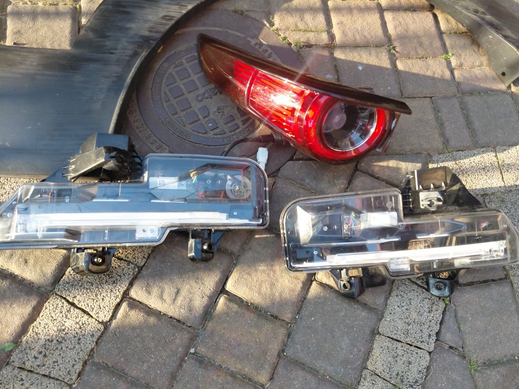 Mazda cx-30 kierunkowskazów, lampa uszczelka listwa