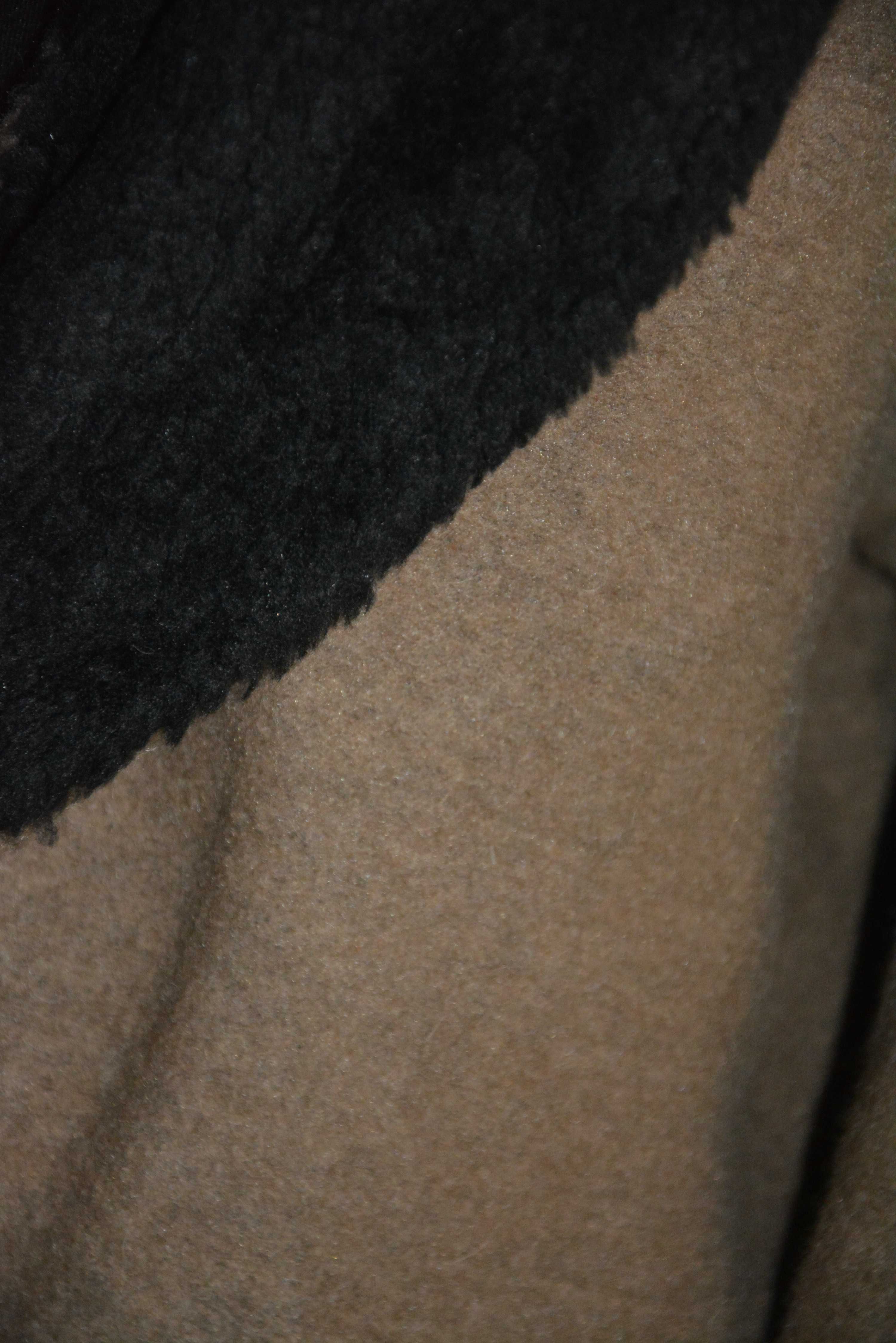 44-50 płaszcz beżowy wełniany futro beż czarny z kapturem oversize
