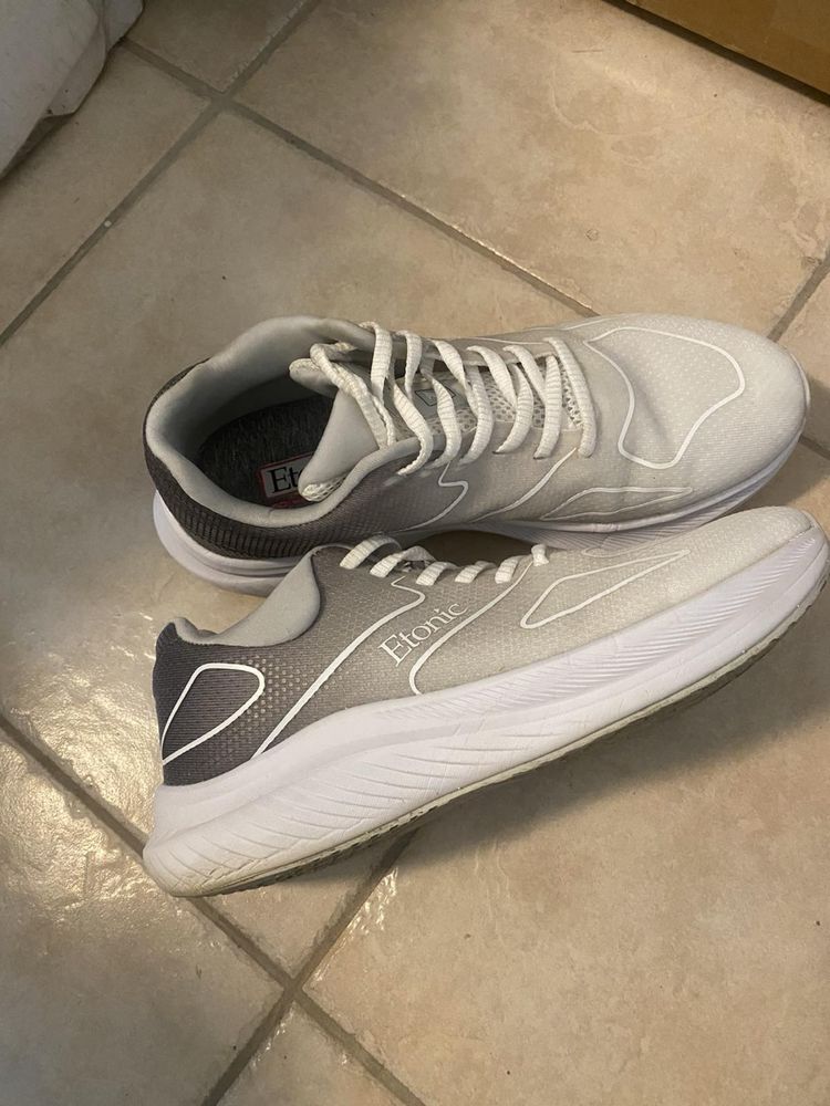 Кроссовки Etonic