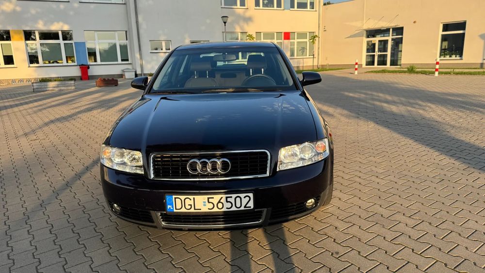 Audi A4 Limousine AUDI A4 2.0