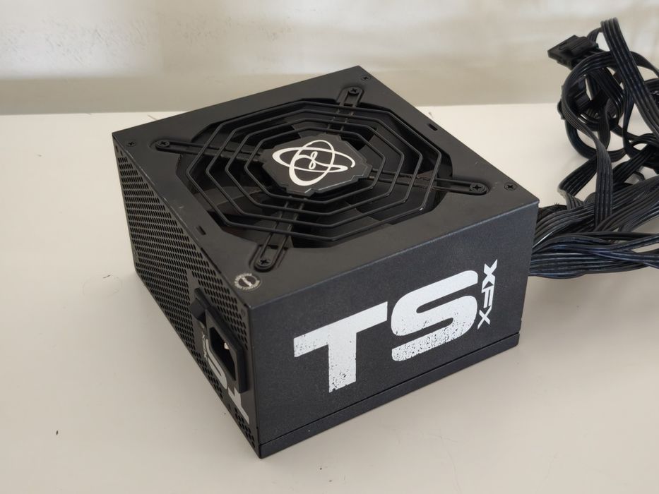 XFX TS 550 - Fonte de alimentação (PSU)