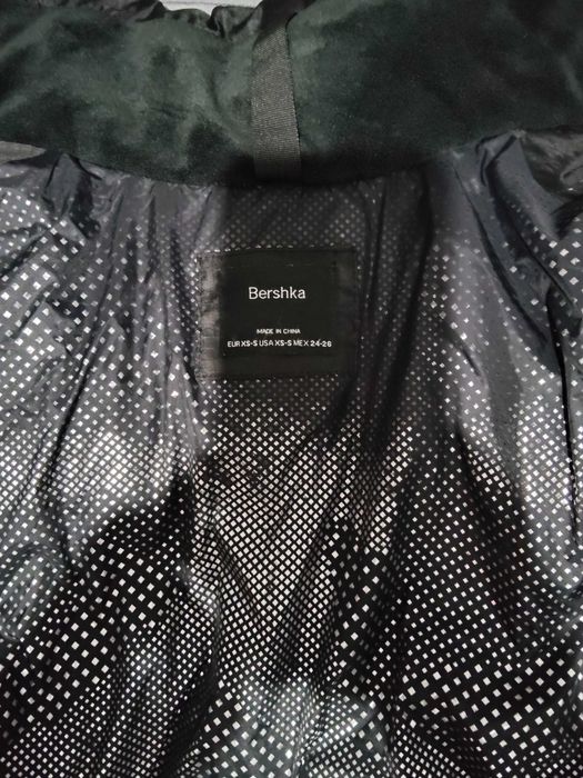 Blusão Bershka tam. XS